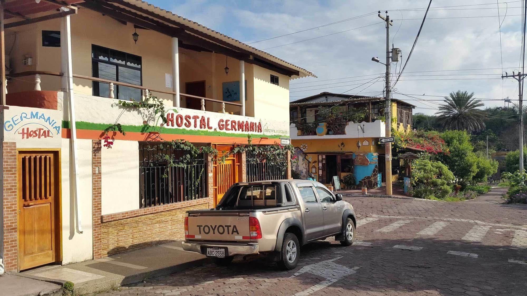 Hospedaje Germania Puerto Ayora  Exterior photo